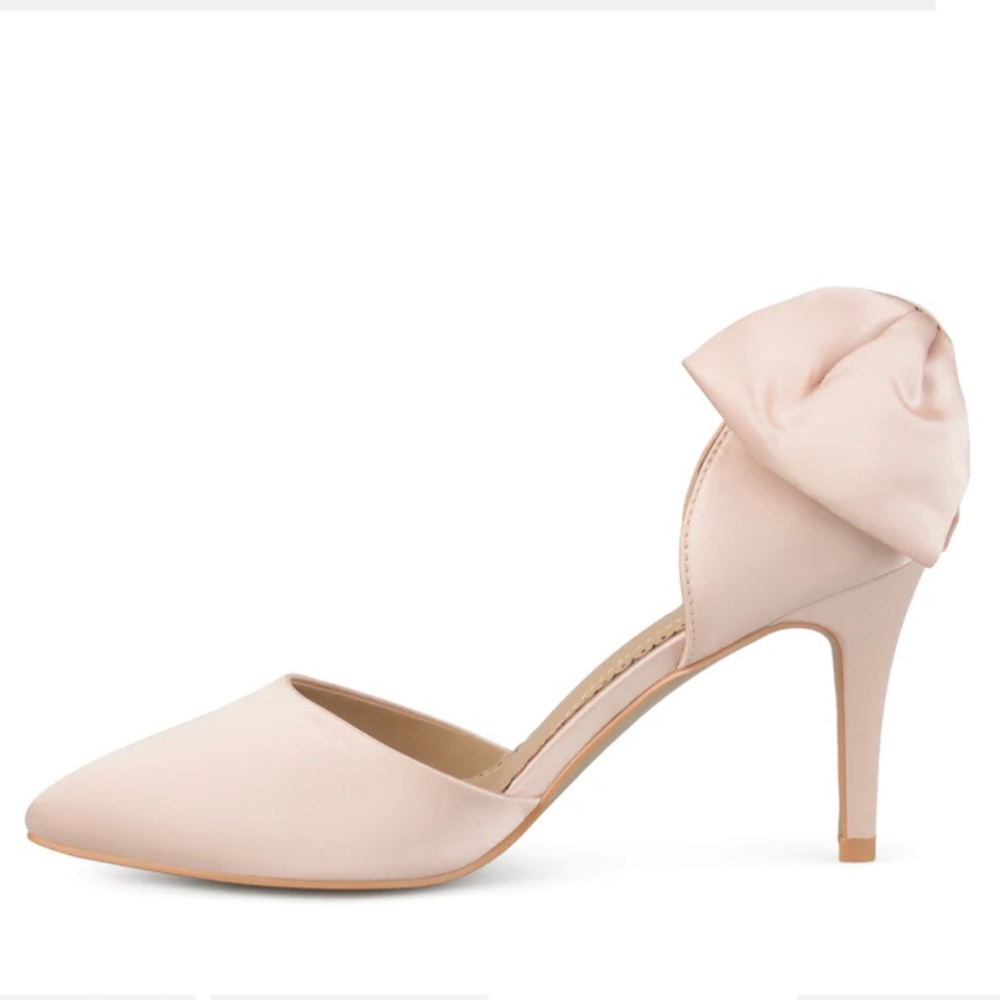 Journee Collection Tanzi Pump Heel